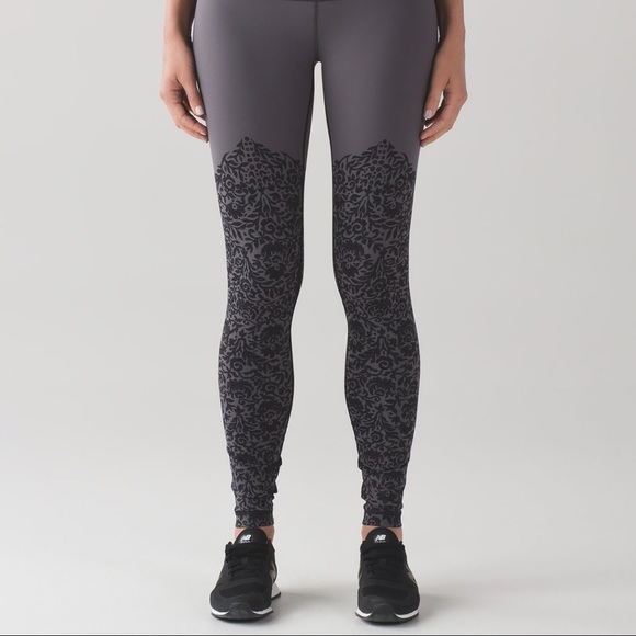 Lulu lemon limmited addition leggings - Picture 2 of 3